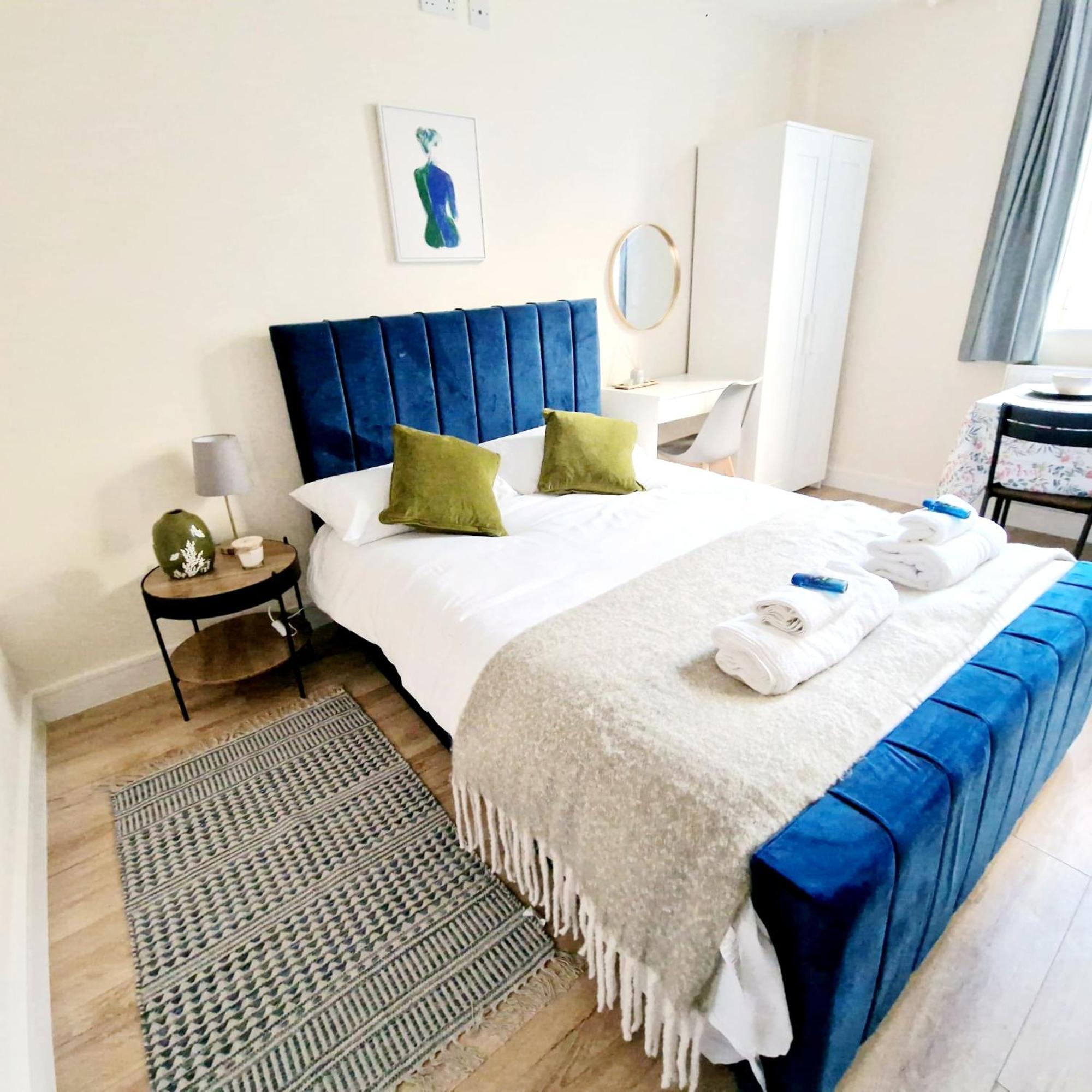 Crendon House Boutique Hotel High Wycombe Buckinghamshire Экстерьер фото